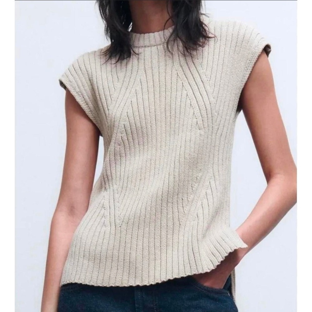 Zara Women Beige‎ Ribbed Knit Sleeveless Sweater Vest Crew Neck Size Small